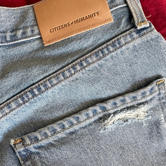 Citizens of Humanity Dylan Rolled Crop Jeans
Misfit, 25 - Picture 2 of 7